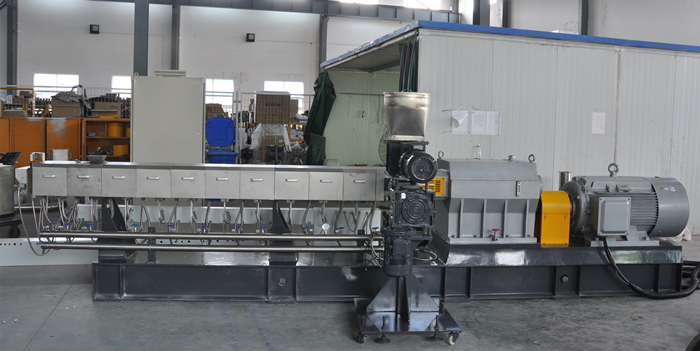 Extruder-f&uuml;r-Tiernahrung-2